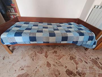 Letti singoli in legno