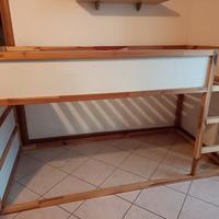 Lettino bimbo/a rialzato