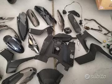 Ricambi vari Kymco DOWNTOWN 125/200/300