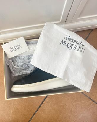 Scarpe Alexander McQueen nere e bianche
