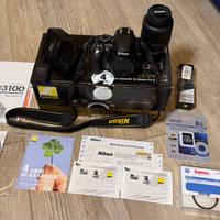 Reflex NIKON D3100 con obiettivo 18-55 e accessori