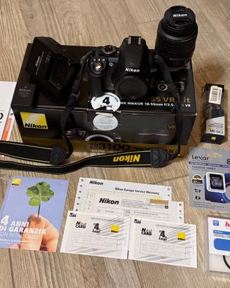 Reflex NIKON D3100 con obiettivo 18-55 e accessori