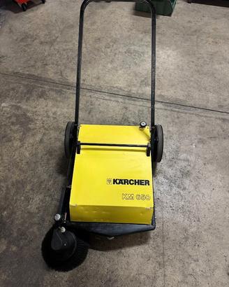 Spazzatrice a Spinta Karcher KM 650