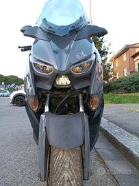 Yamaha x-max 300