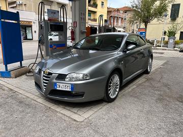 Alfa Romeo GT 1.9 MJT 16V Distinctive