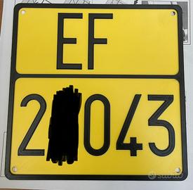 Targa sostitutiva per moto enduro, campionato