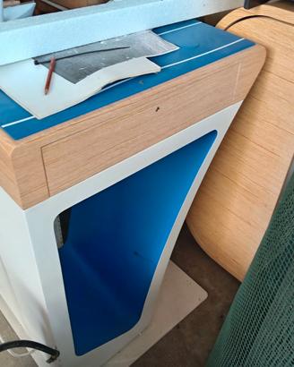 Arredamento negozio TIM