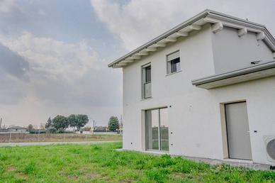 Villetta a schiera di 200 m² con 5 locali e box au