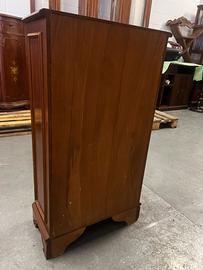 Armadio piccolo da sala