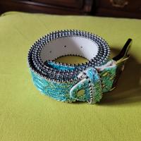 Cintura da donna turchese con fibbia e glitters