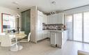 splendido-bilocale-ampio-con-terrazzo-balcone-e-b