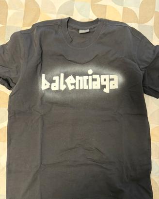 T-shirt streetwear
