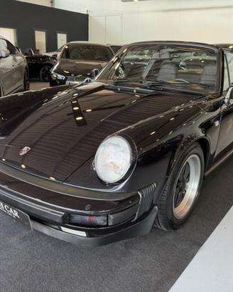 PORSCHE 911 Carrera 3.2 Targa COMPLETAMENTE RIFA