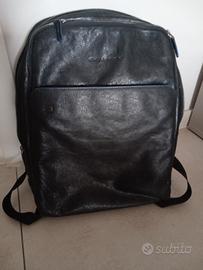 Zaino Piquadro in pelle nera
