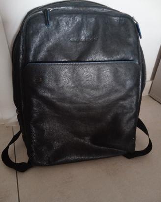 Zaino Piquadro in pelle nera