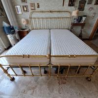 Letto matrimoniale ottone con due materassi