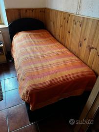 Letto singolo completo di materasso