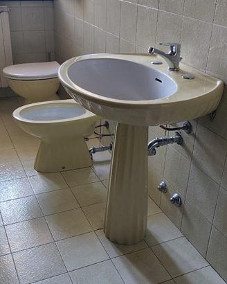 Sanitari vintage lavabo e bidet