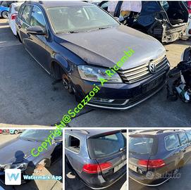 Volkswagen Passat anno 2012 per ricambi P