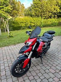 Ducati Hyperstrada 821 - 2015