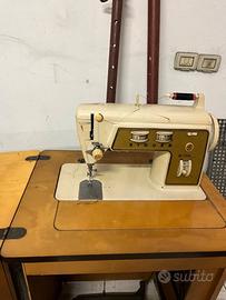 Macchina da cucire Singer 701