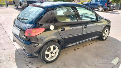 Peugeot 206 neopatentato 
