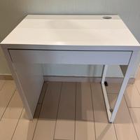 Scrivania Ikea MICKE
