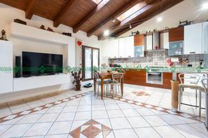 4 LOCALI A ZOLA PREDOSA