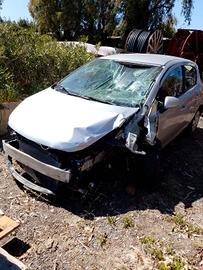 ricambi auto usati opel corsa incidentata <80000km