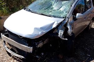 ricambi auto usati opel corsa incidentata <80000km