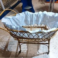 culla in vimini con ruote e' cesto estraibile 