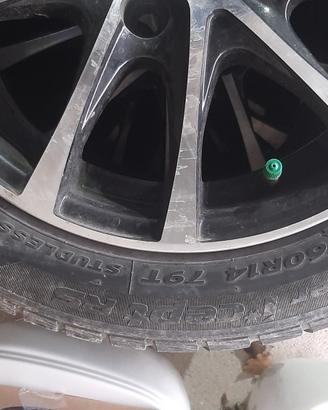 cerchi in lega completi di pneumatici 165 60 r 14 