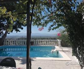 Villa con piscina e garage - Villapiana (CS)