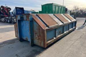 CONTAINER SCARRABILE USATO A BAULETTO