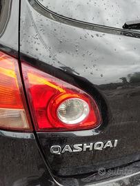 Fanale post sx int NISSAN QASHQAI del 2010