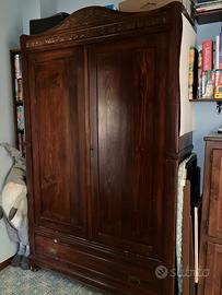 Armadio vecchio