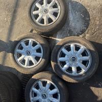 4 cerchi e gomme mini 15'
