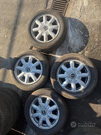 4 cerchi e gomme mini 15'