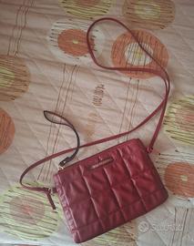 pochette rossa