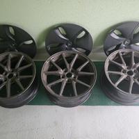 Tre cerchi originali Tesla Model 3 da 18