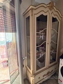 Vetrina da salotto come nuova