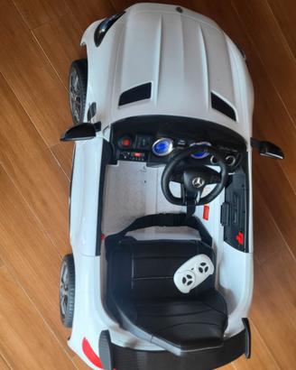 Auto elettrica Mercedes