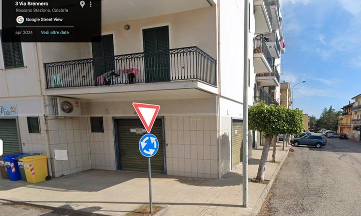 Appartamento piano 1 via Sempione Ross. scalo