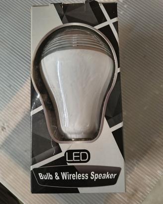 lampadina LED multicolor e speaker