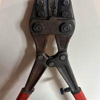 Pinza piegatrice