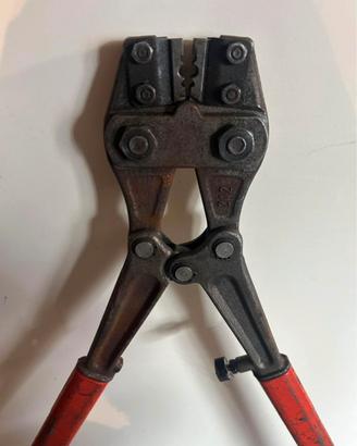 Pinza piegatrice