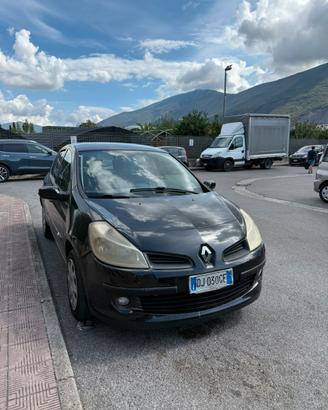Renualt clio anno 2007