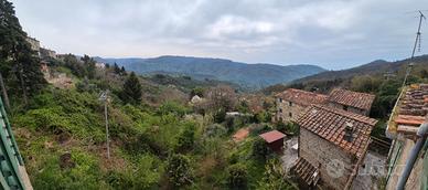 Casa Toscana tra natura e città