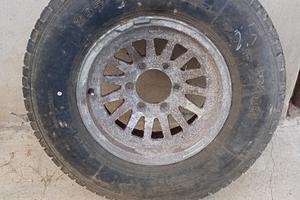 Ruote chiodate 235/75 R15