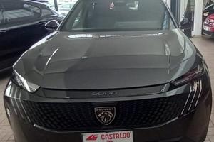 PEUGEOT 5008 Hybrid 136 e-DCS6 Allure